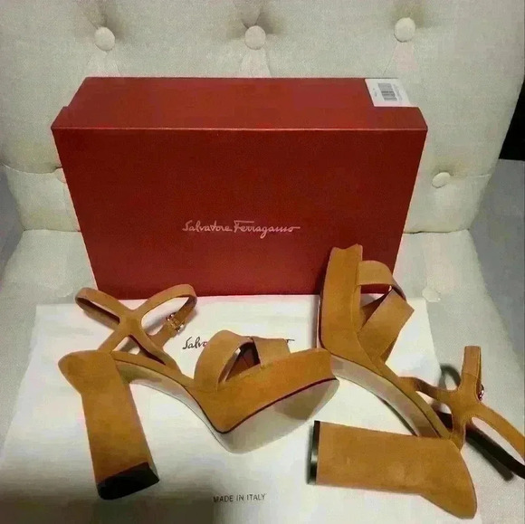 NIB- SALVATORE FERRAGAMO Suede Slingback Peep Toe Pumps - Picture 3 of 10